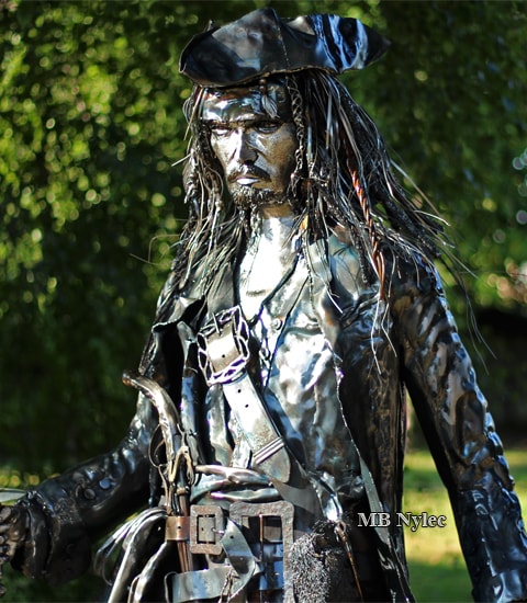 Jack-Sparrow-wrought iron sculpture